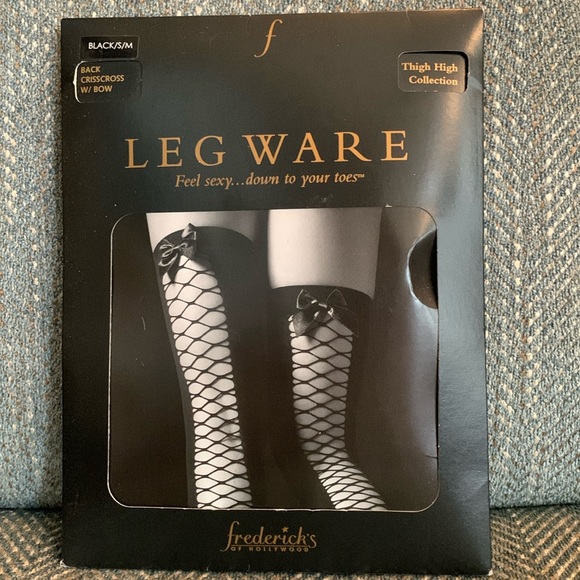 SENSUOUS FREDERICKS OF HOLLYWOOD Legware: black stockings w/crisscross & bow. - Picture 1 of 11